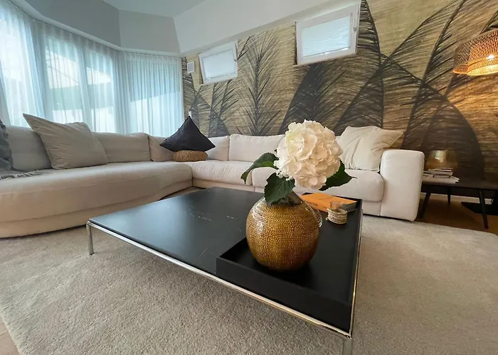 Luxurioeses Loft Mit Grosser Sonnenterrasse & Sauna