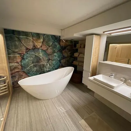 Luxurioeses Loft Mit Grosser Sonnenterrasse & Sauna Munich Exterior photo