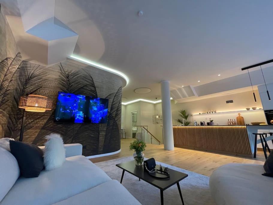 Luxuriöses Loft Mit Großer Sonnenterrasse&sauna *