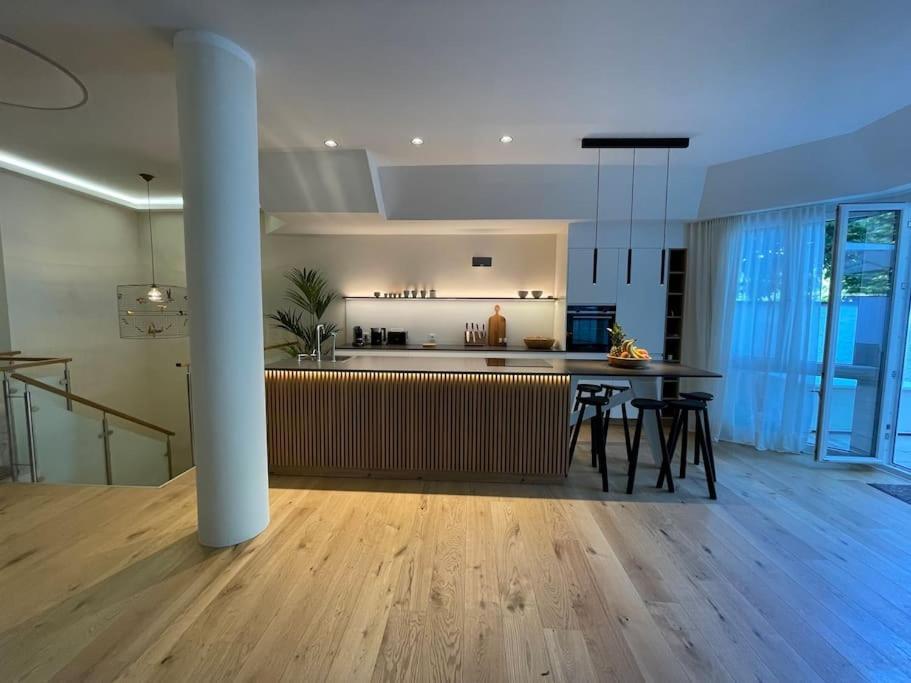 Luxuriöses Loft Mit Großer Sonnenterrasse&sauna *